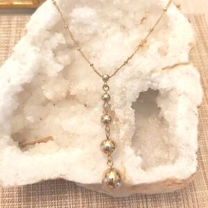 Vintage Avon goldtone balls t necklace drop